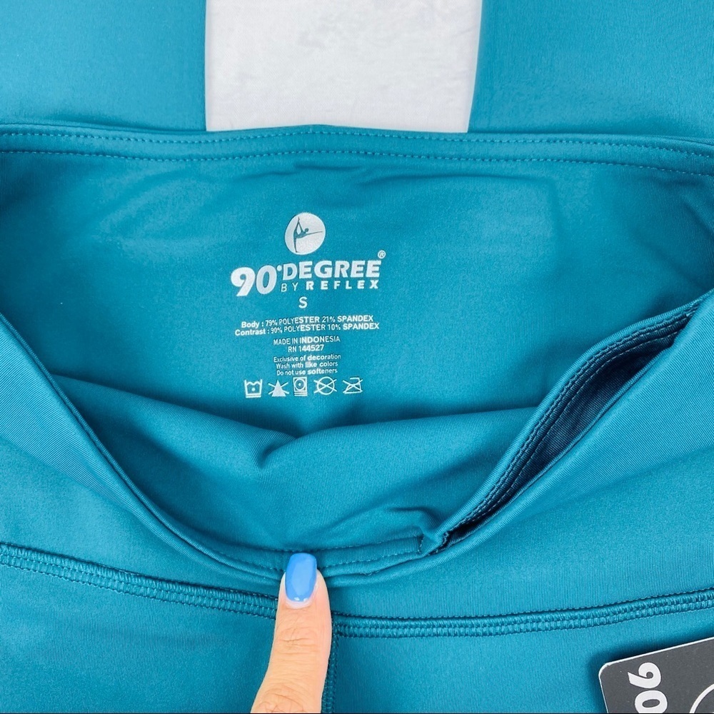 Women’s 90 Degree Green Leggings - Picture 7 of 7
